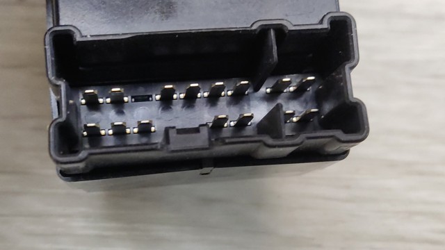 NISSAN 254115NA0A Кнопка включения мотора стеклоподъемника передняя правая в наличии Сумы