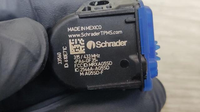 Датчик давления воздуха в шинах 2546AAG5SD VAG