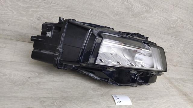 NISSAN 260106RR0A Фара правая в наличии Киев