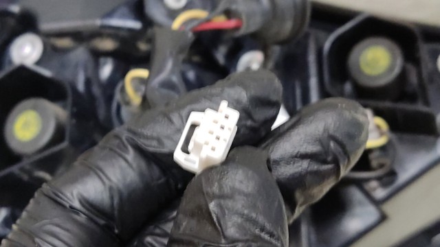 265506RR1A NISSAN Фонарь задний правый внутренний купить в Николаев