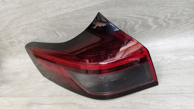 265556RR0A NISSAN Фонарь задний левый внешний купить в Чернигов