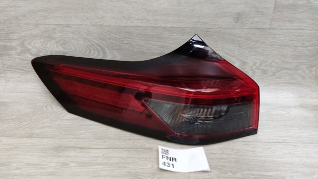 Задний левый внешний фонарь 265556RR0A NISSAN