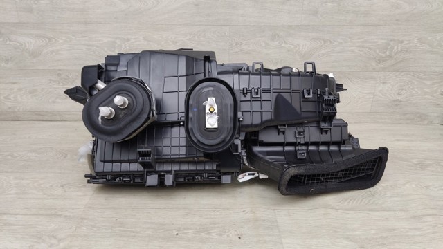 Корпус печки в сборе 271105NA1A NISSAN