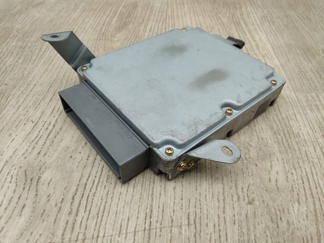 MAZDA 2758006033 в наличии Харьков