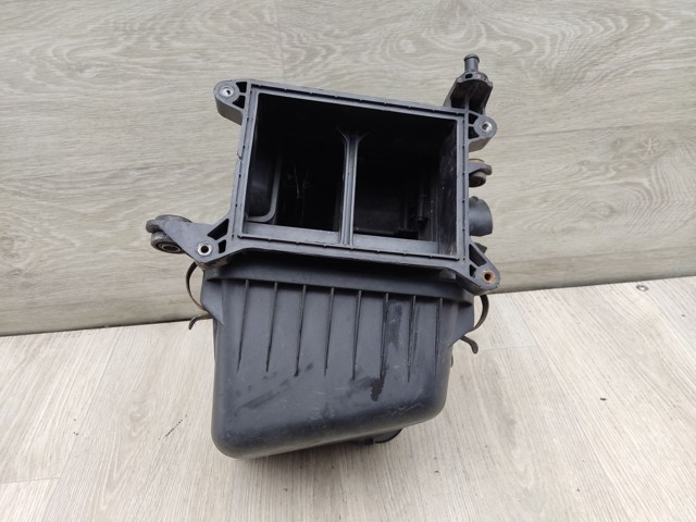 HYUNDAI 281102H000 Корпус фильтра в наличии Полтава