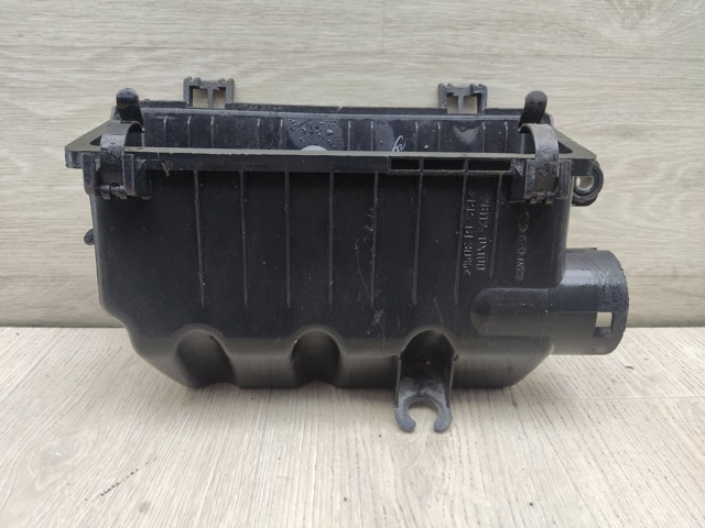 HYUNDAI 281120X100 Корпус воздушного фильтра, нижняя часть в наличии Киев