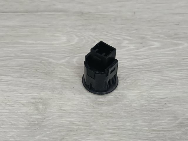 285761VA0A NISSAN купить в Украина