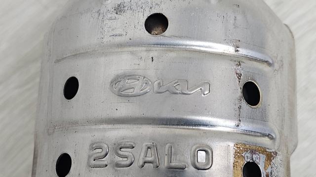HYUNDAI 28600L0400 Центральная часть глушителя в наличии Тернополь