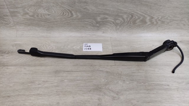 288816RR0A NISSAN Рычаг-поводок стеклоочистителя лобового стекла купить в Павлоград