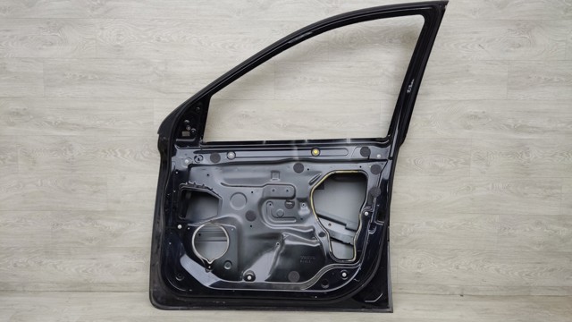VOLVO 30796497 Дверь передняя правая в наличии Днепр