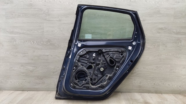 Задняя правая дверь 31278467 VOLVO