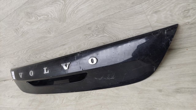 VOLVO 31301301 Накладка крышки багажника в наличии Кривой Рог