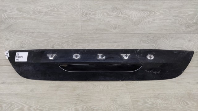 VOLVO 31301301 Накладка крышки багажника в наличии Львов