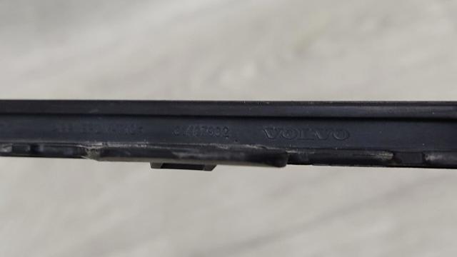VOLVO 31407982 Накладка бампера переднего в наличии Черновцы