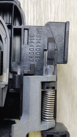 Держатель наружной ручки двери, задней левой 31440086 VOLVO