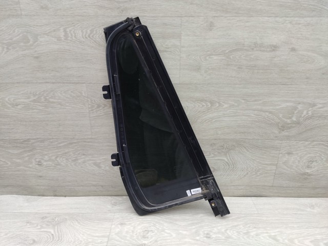 31651873 VOLVO Стекло-форточка двери задней левой купить в Николаев