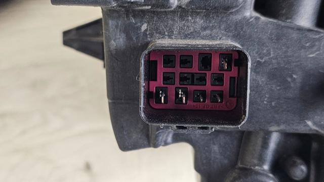 32208975 VOLVO Левая фара купить в Житомир