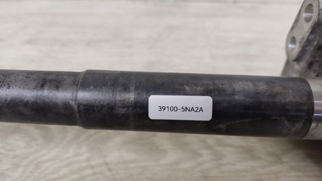 NISSAN 391005NA2A Правая полуось в наличии Полтава