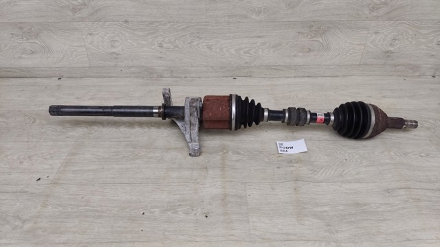 Полуось передняя, правая 391005NA2A NISSAN