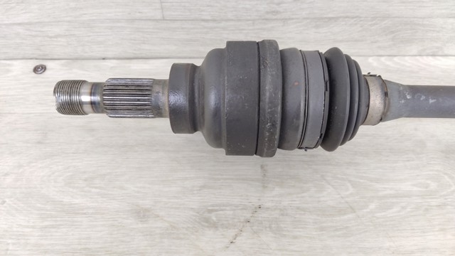 Полуось задняя, левая 396015DA0A NISSAN