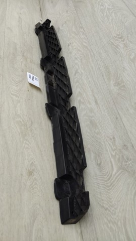 VAG 3AE807863 Кронштейн бампера заднего центральный в наличии Сумы