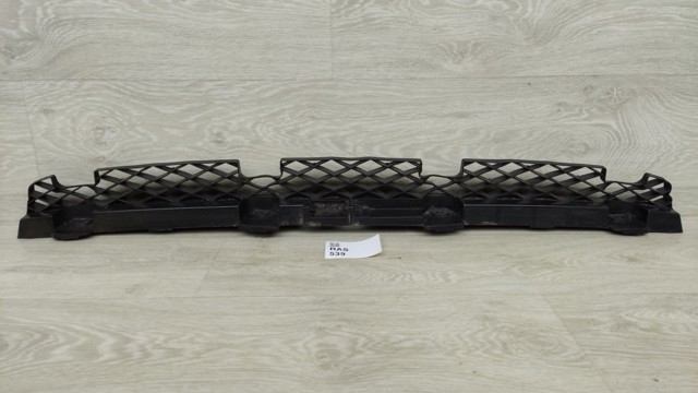 3AE807863 VAG Кронштейн бампера заднего центральный купить в Киев