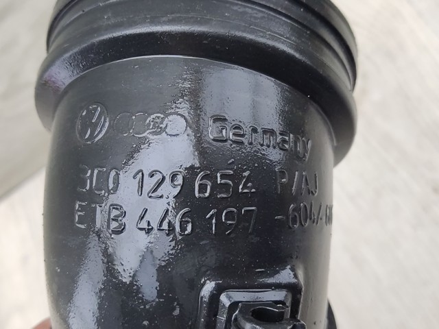 Патрубок расходомера воздуха 3C0129654 VAG