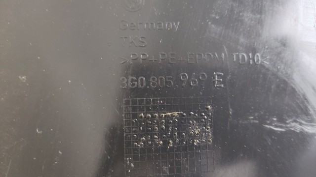 VAG 3G0805969E Подкрылок крыла переднего левый задний в наличии Ужгород