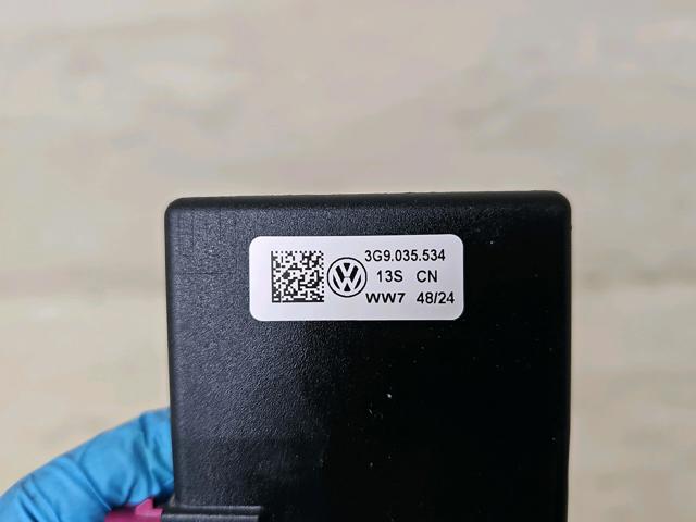 3G9035534 Антенна GPS купить Ужгород