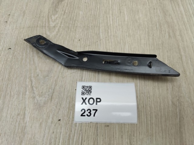VAG 3V0807183 Кронштейн бампера заднего левый в наличии Украина