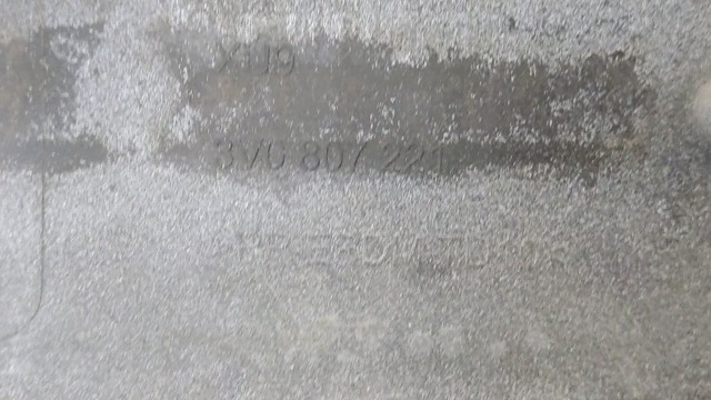 Кожух бампера переднего 3V0807221 VAG