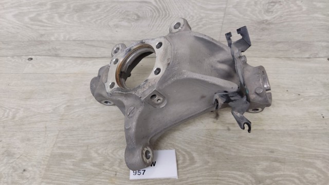 400156RR0A NISSAN Цапфа передняя левая купить в Полтава