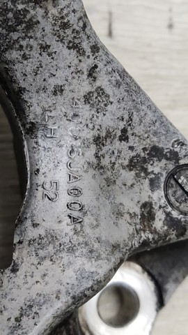 NISSAN 40015JA00A Цапфа передняя левая в наличии Харьков