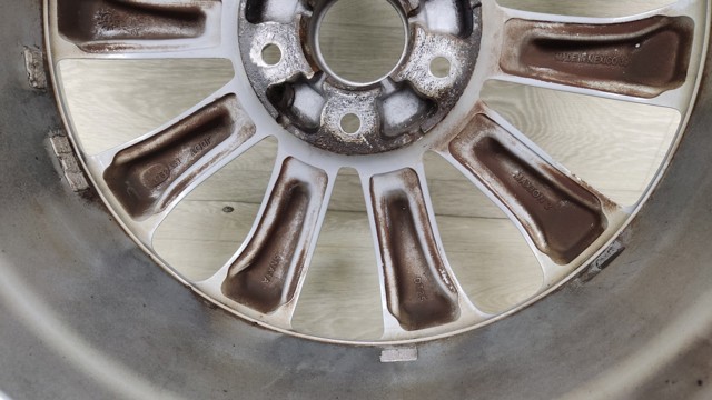 NISSAN 403005NA8A Диски колесные в наличии Ровно