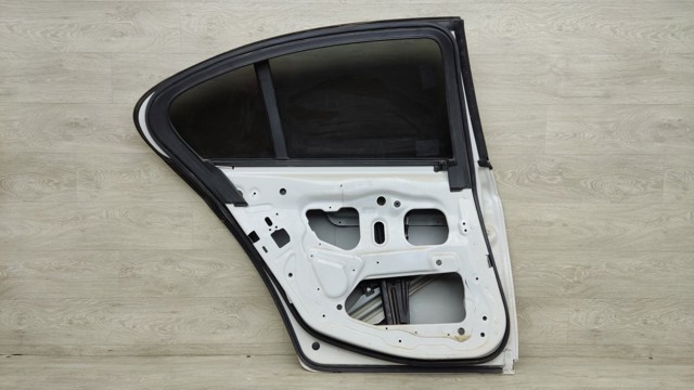 41007206113 BMW Дверь задняя левая купить в Хмельницкий