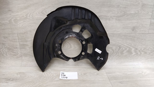 Защита тормозного диска, переднего, правого 411515NA0A NISSAN