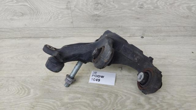 Кулак поворотный левый 4230576030 TOYOTA
