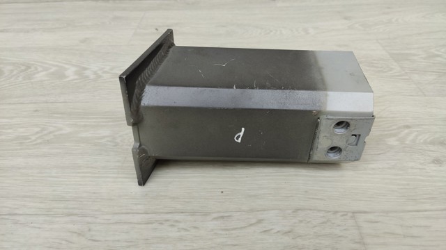 GM 42551576 Кронштейн усилителя переднего бампера в наличии Киев