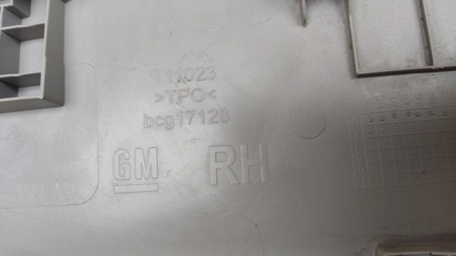 42650499 GM Обшивка стойки кузова внутренняя средняя правая купить в Харьков