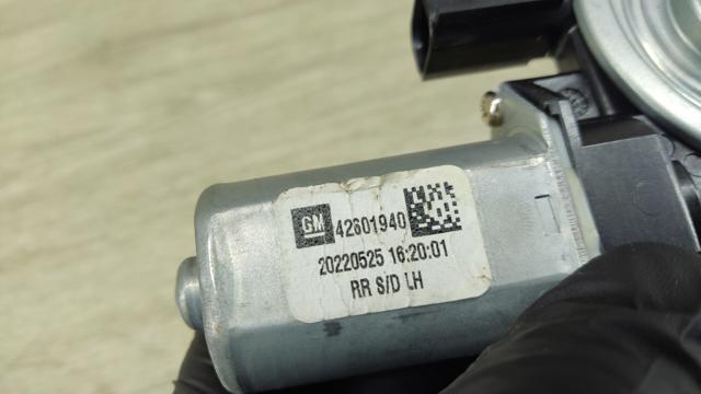 Привод электростеклоподъемника задний 42758380 GM