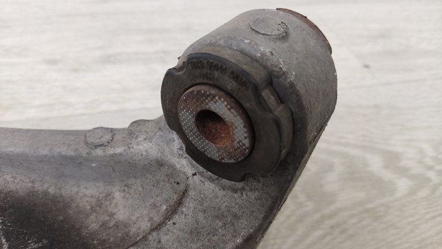 NISSAN 430185NA0A Цапфа задняя правая в наличии Харьков