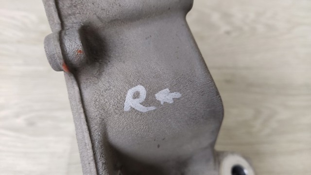 NISSAN 430186RR1A Цапфа задняя правая в наличии Николаев