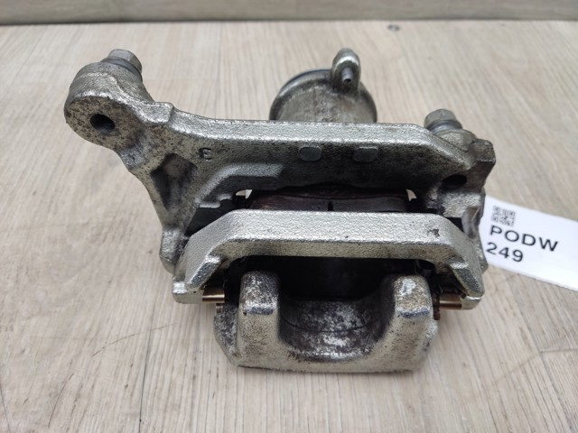 4605C044 MITSUBISHI Суппорт тормозной задний правый купить в Хмельницкий