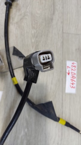 Трос ручного тормоза 4820A643 MITSUBISHI