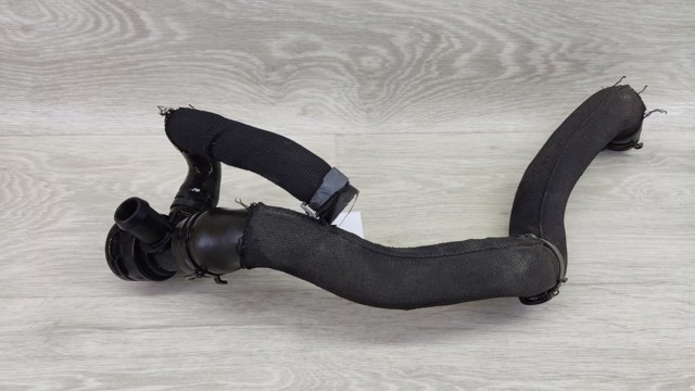 Фланец системы охлаждения 4F0122293A VAG