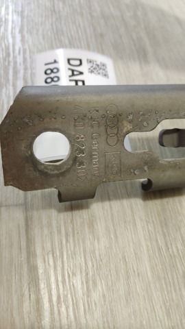 4F0823302 Петля капота правая купить Киев