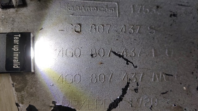 VAG 4G0807437S Передний бампер в наличии Павлоград