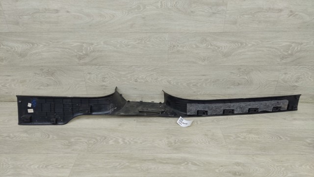 4M0853370B Накладка дверного порога внутренняя правая купить Каменское