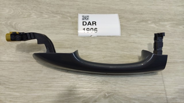 VAG 510837206L Ручка двери правой наружная передняя/задняя в наличии Украина