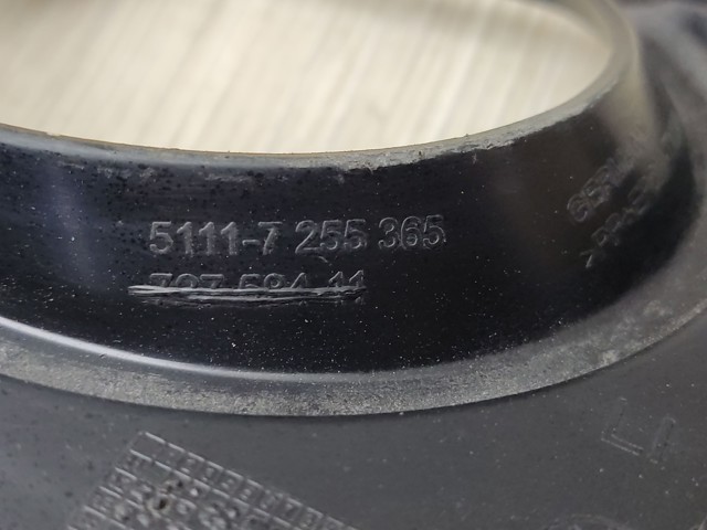 Решетка бампера переднего левая 51117255365 BMW